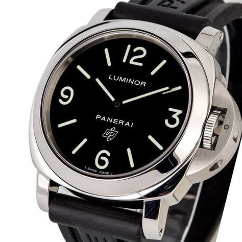 Panerai Luminor “Zero” PAM000: A Closer Look.